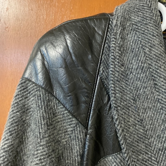 Winter coat - Picture 2 of 5